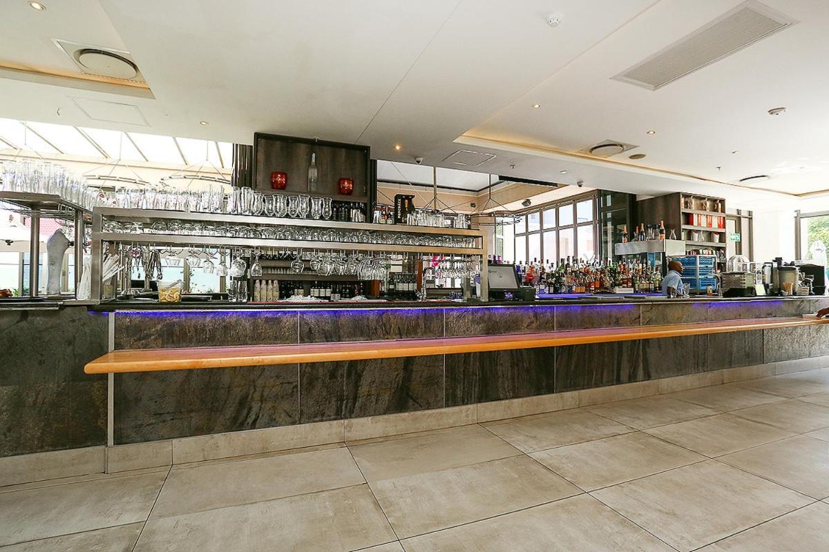 304 Sandton Skye Johannesburg Bagian luar foto